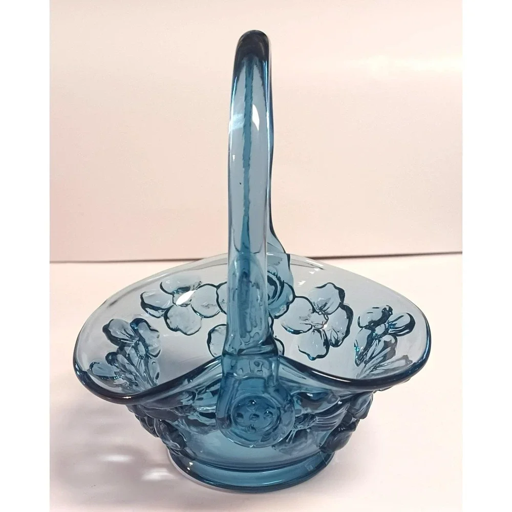 Vintage Tiara Indiana Glass Blue Dogwood Flower Handled Basket Decor 8